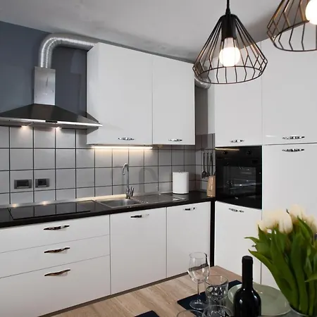Moon Apartment *