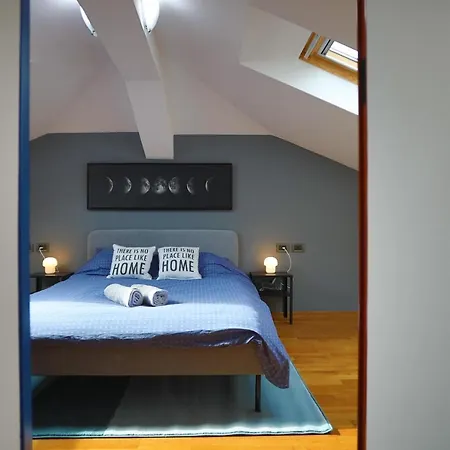 Moon Apartment